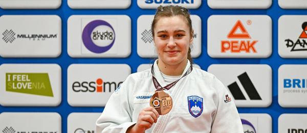 Kaja Schuster je dosegla odlično 3. mesto! 